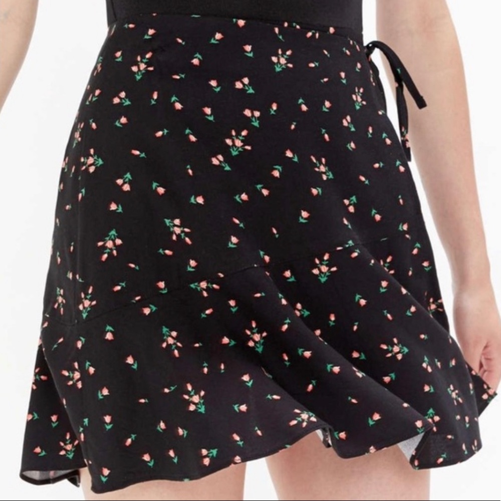 Rose print mini wrap skirt